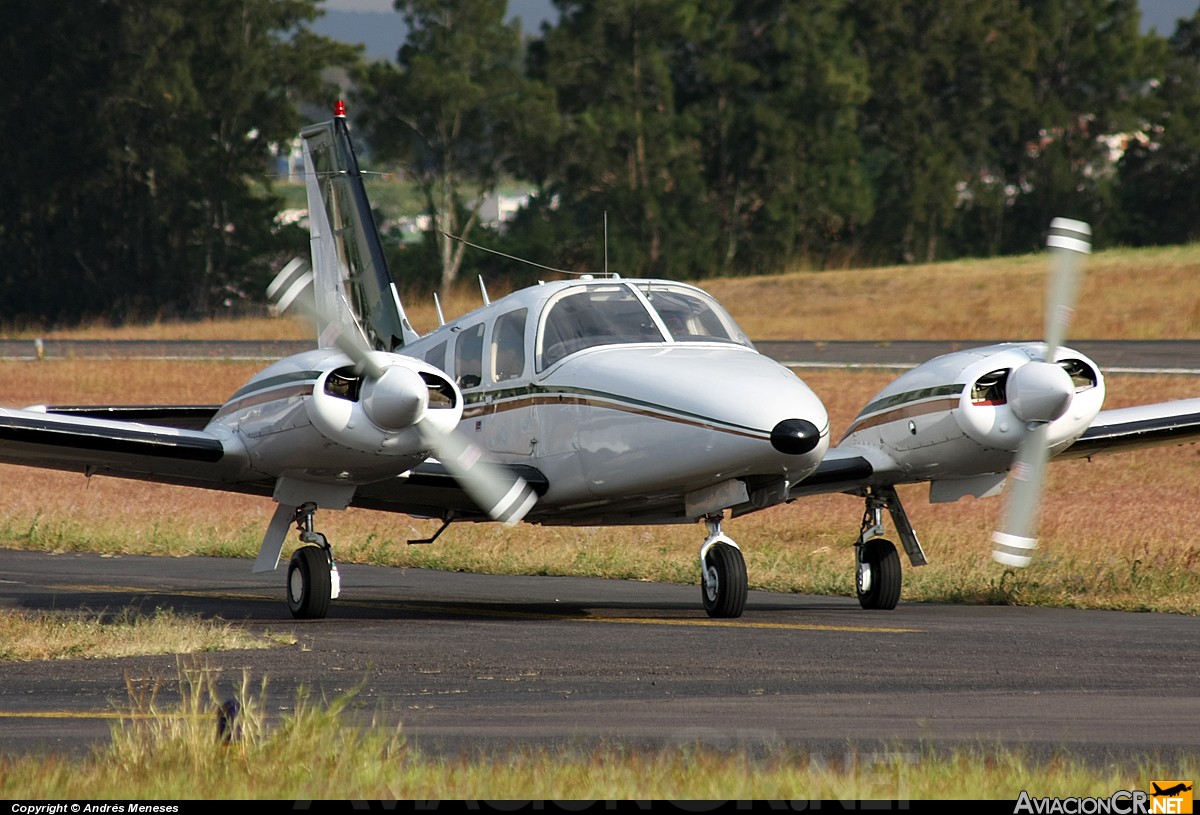 TI-AOW - Piper PA-34-200T - TACSA