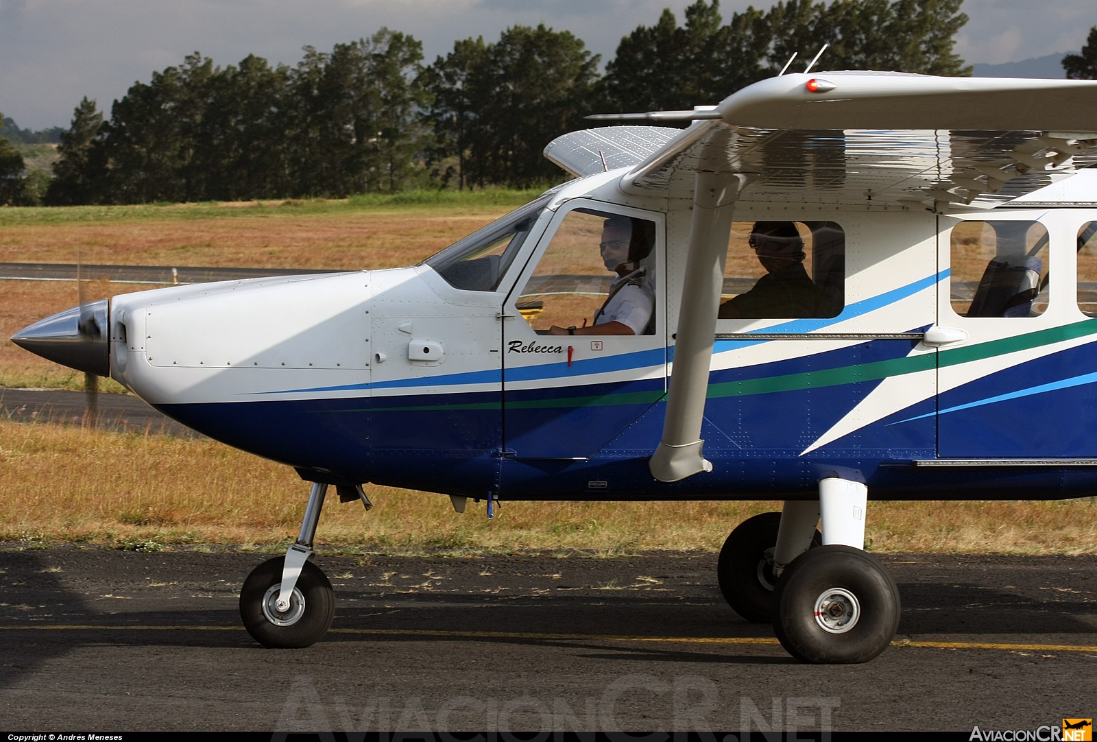 N13AV - Gippsland GA-8 Airvan - Paradise Air