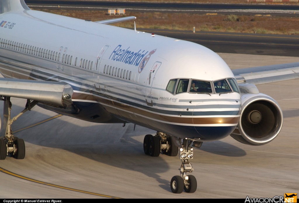 EC-HDS - Boeing 757-256 - Privilege Style