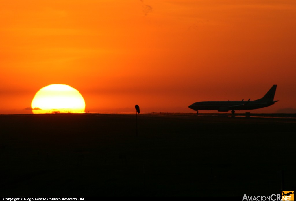 N974AN - Boeing 737-823 - American Airlines