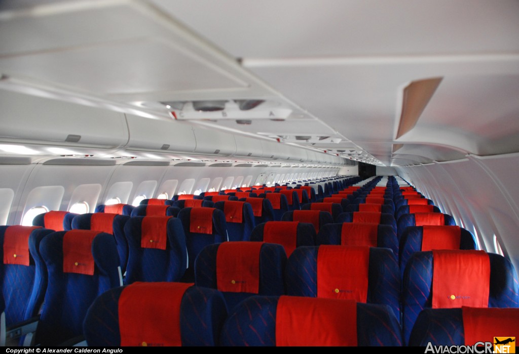 EI-TAF - Airbus A320-233 - Martinair