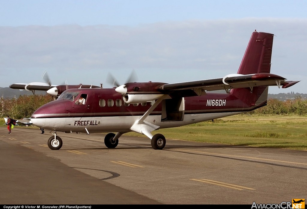 N166DH - De Havilland Canada DHC-6-100 Twin Otter - Freefall Express