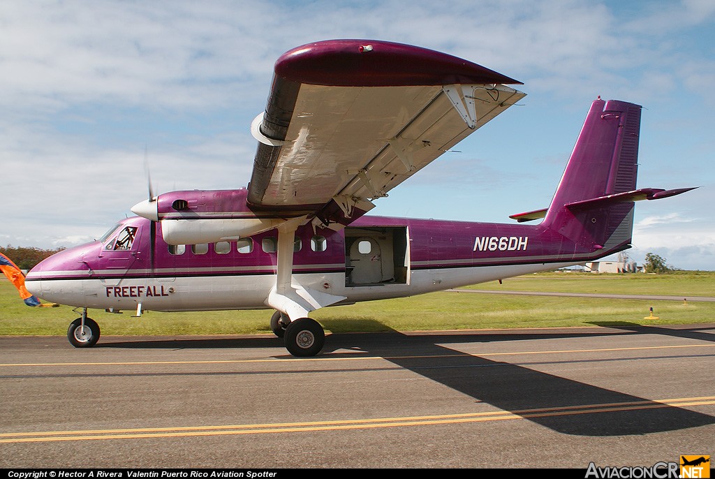 N166DH - De Havilland Canada DHC-6-100 Twin Otter - Freefall Express