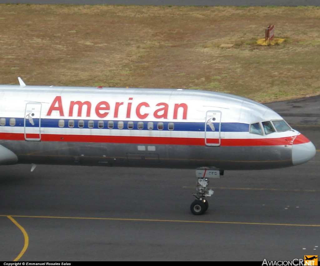 N677AN - Boeing 757-223 - American Airlines