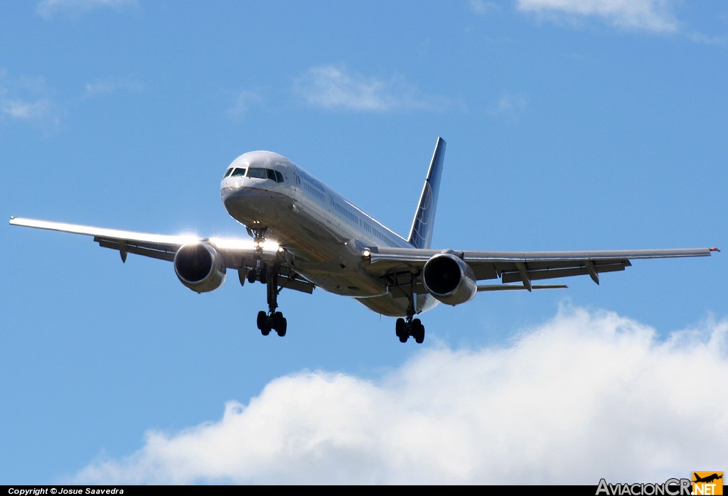 N57863 - Boeing 757-33N - Continental Airlines