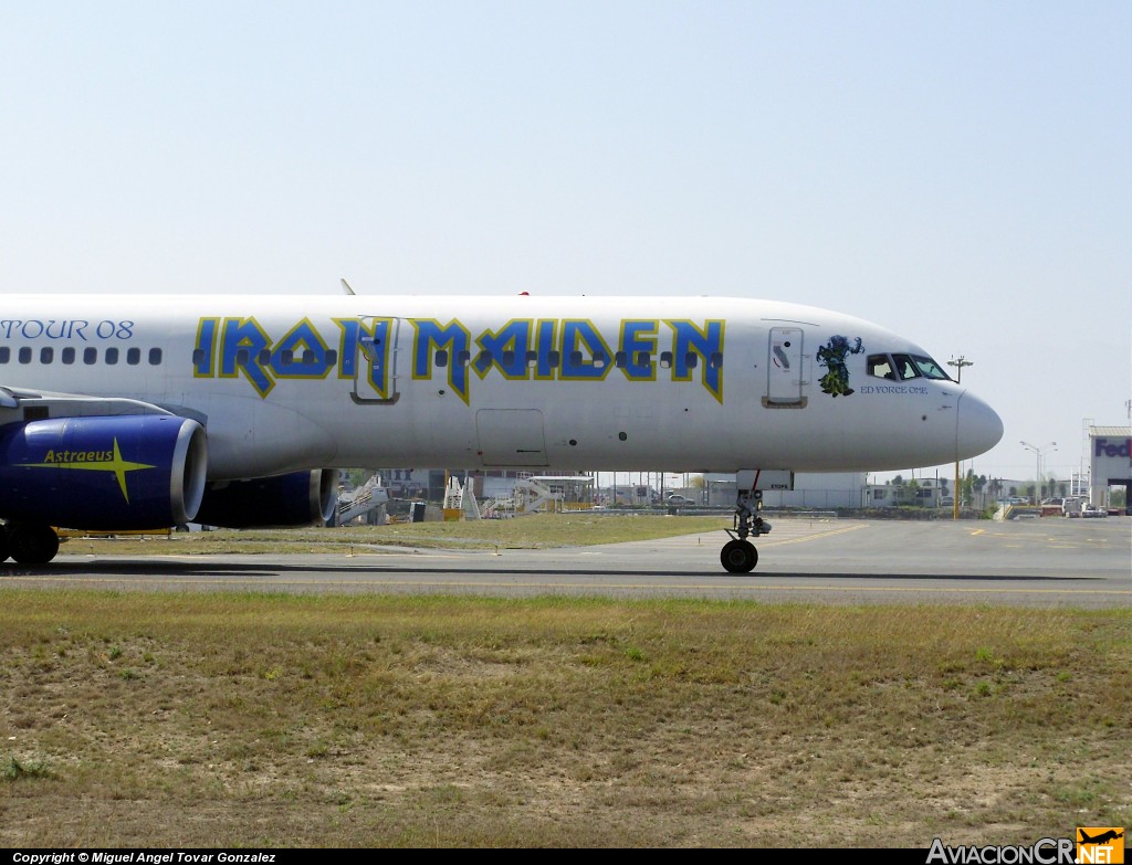 G-OJIB - Boeing 757-23A - Astraeus