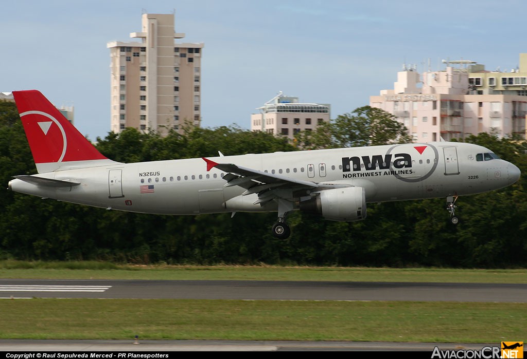 N326US - Airbus A320-211 - Northwest Airlines
