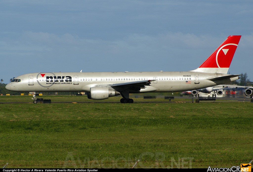 N528US - Boeing 757-251 - Northwest Airlines