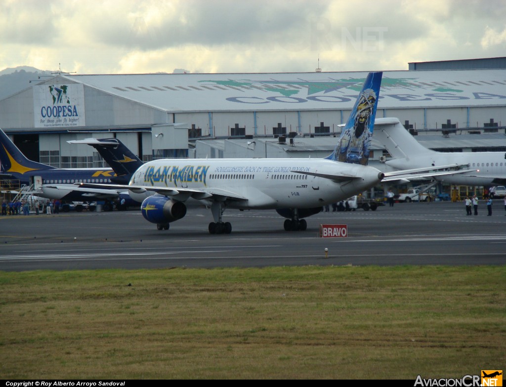 G-OJIB - Boeing 757-23A - Astraeus
