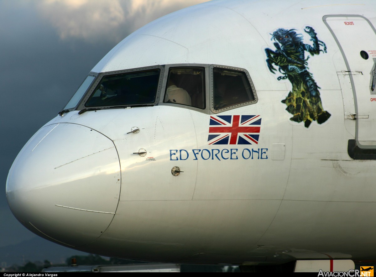 G-OJIB - Boeing 757-23A - Astraeus