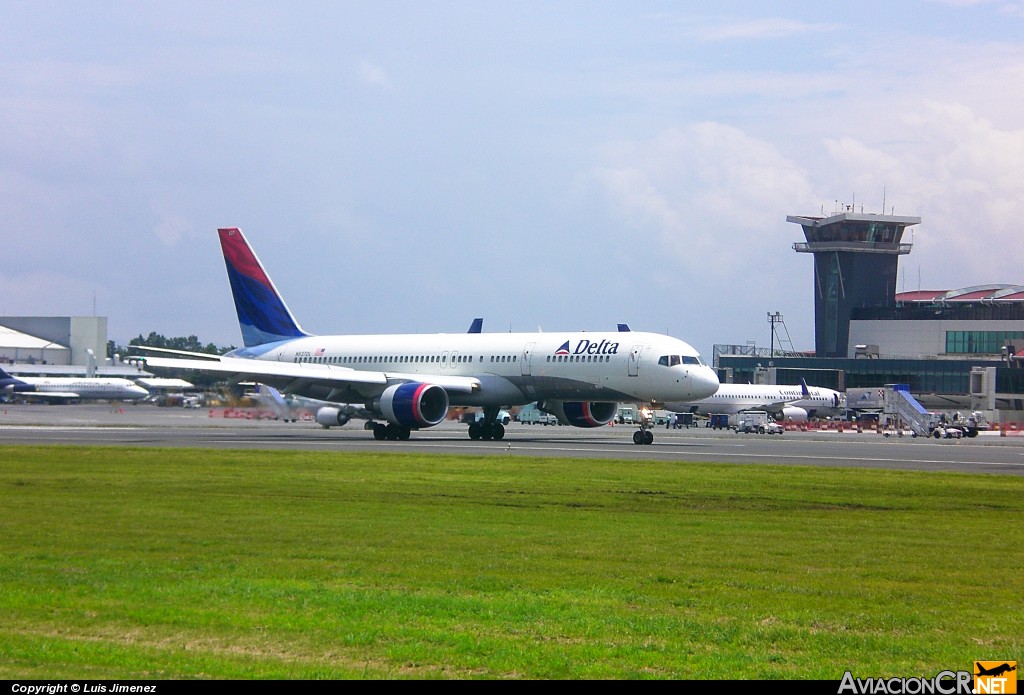 N637DL - Boeing 757-232 - Delta Air Lines