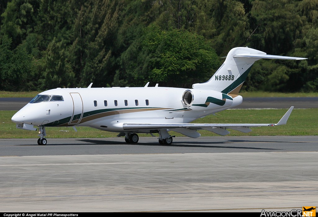 N896BB - Bombardier BD-100-1A10 Challenger 300 - Privado