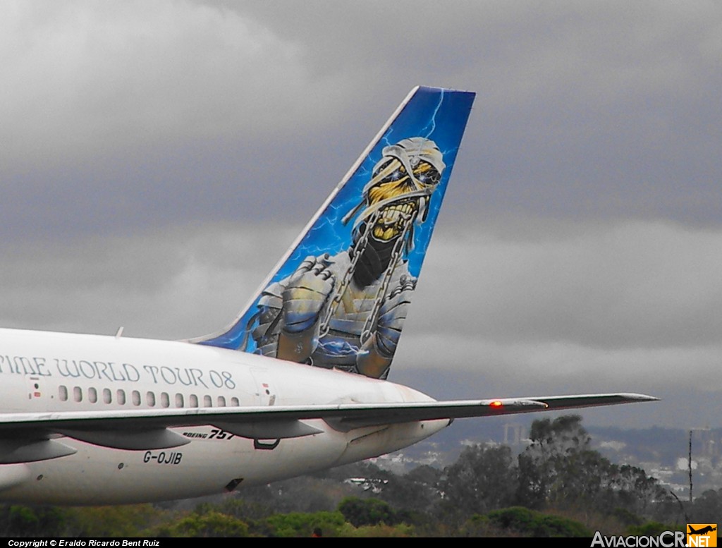 G-OJIB - Boeing 757-23A - Astraeus