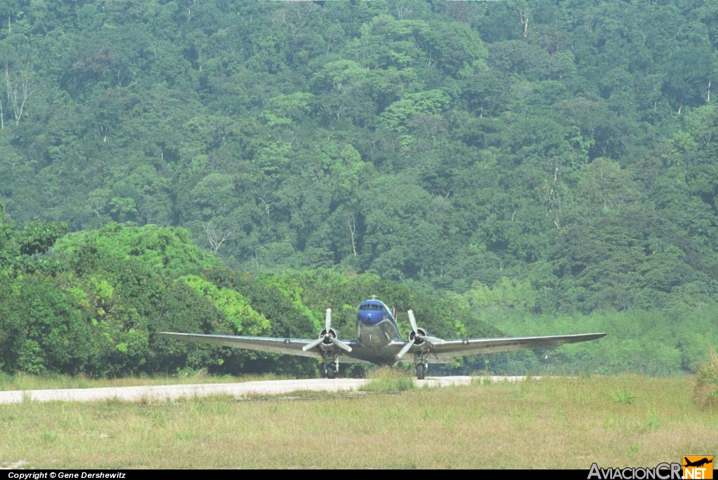 TI-SAG - Douglas DC-3C - SANSA - Servicios Aereos Nacionales S.A.