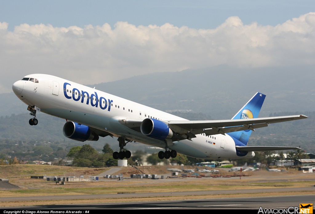 D-ABUC - Boeing 767-330(ER) - Thomas Cook