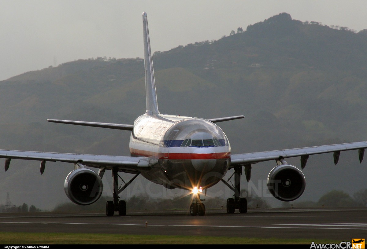 N33069 - Airbus A300B4-605R - American Airlines