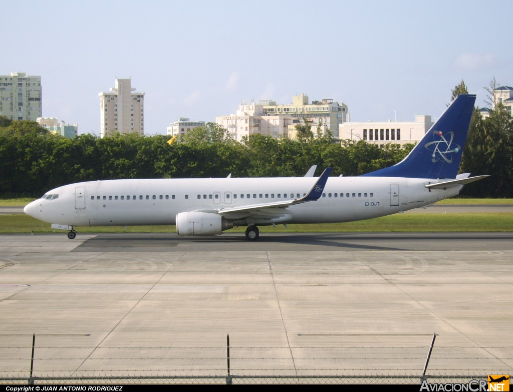 EI-DJT - Boeing 737-86N - Ryan International (Futura)