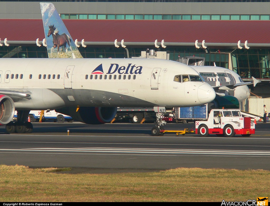 N671DN - Boeing 757-232 - Delta Air Lines