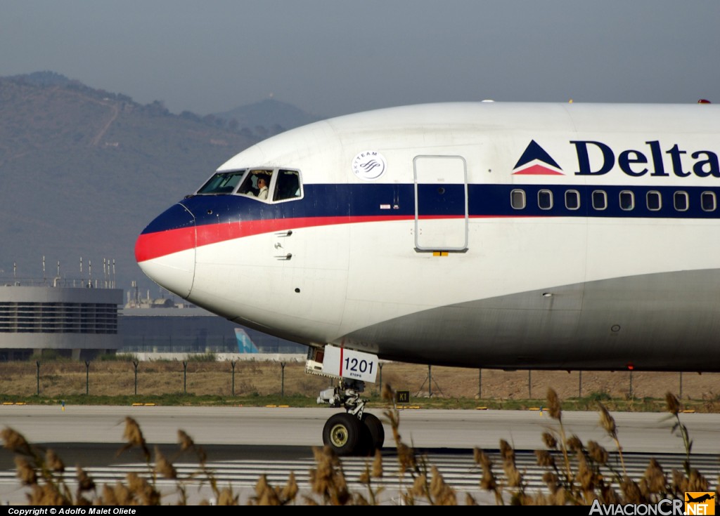 N120IP - Boeing 767-332/ER - Delta Air Lines