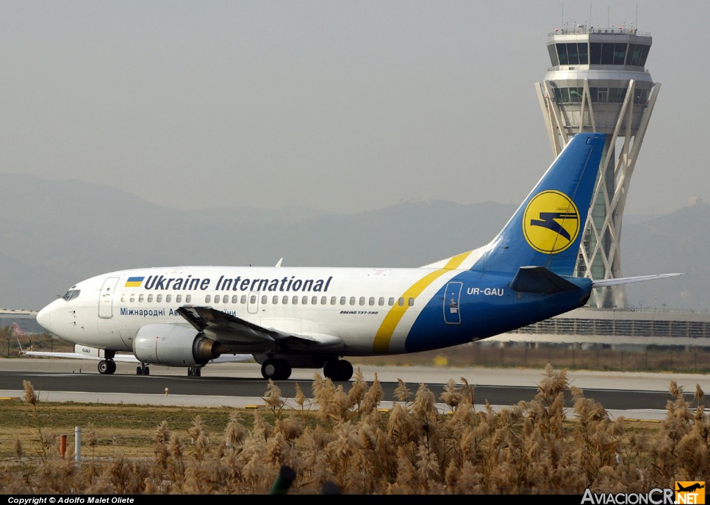 UR-GAU - Boeing 737-5Y0 - Ukraine International