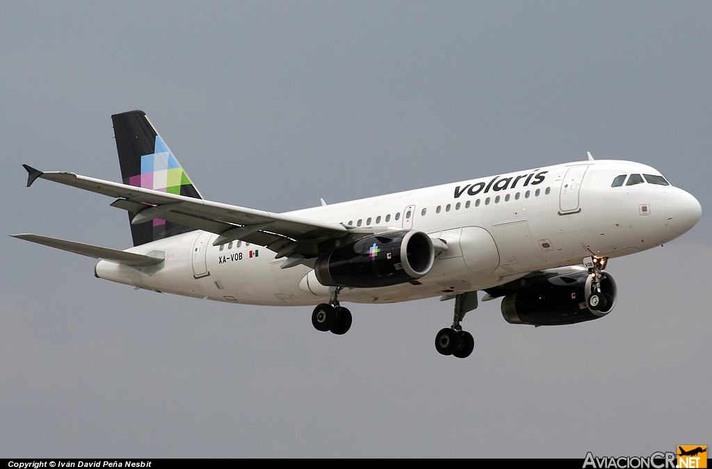 XA-VOB - Airbus A319-100 - Volaris