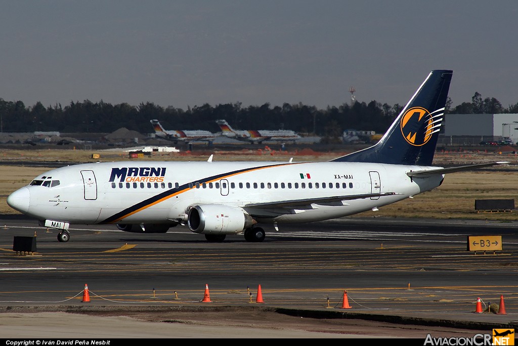 XA-MAI - Boeing 737-322 - Magnicharter