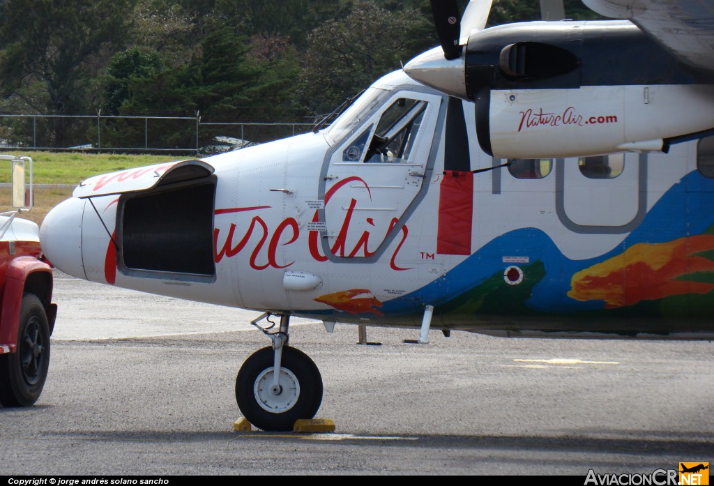 TI-AYQ - De Havilland Canada DHC-6-300 Twin Otter - Nature Air