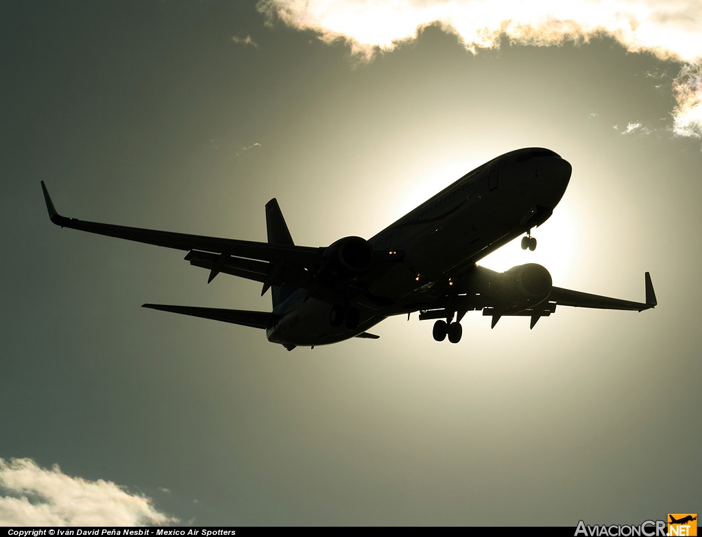 EI-DRB - Boeing 737-852 - Aeromexico