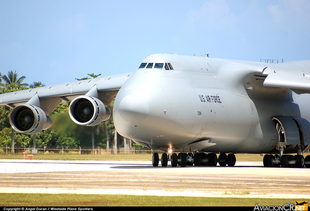 ...7041 - Lockheed C-5B Galaxy (L-500) - U.S. Air Force