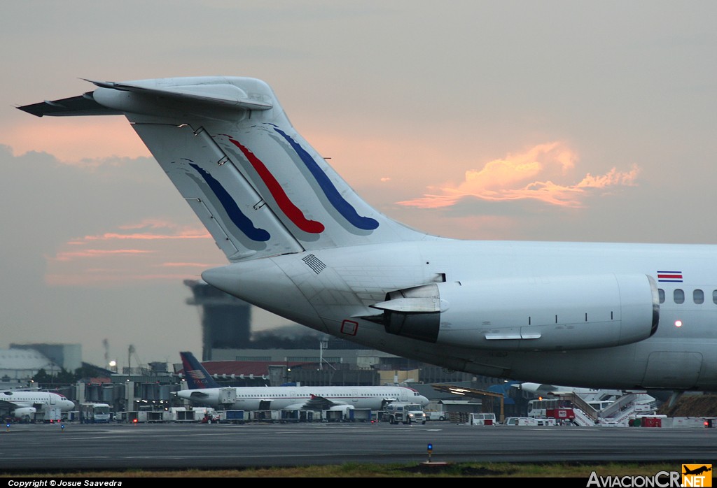 TI-BBH - McDonnell Douglas MD-82 - Costa Rica Skies