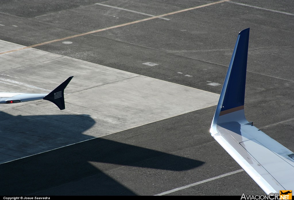 N18243 - Boeing 737-824 - Continental Airlines