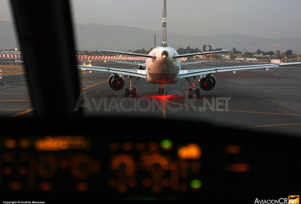 N464TA - Airbus A320-233 - TACA