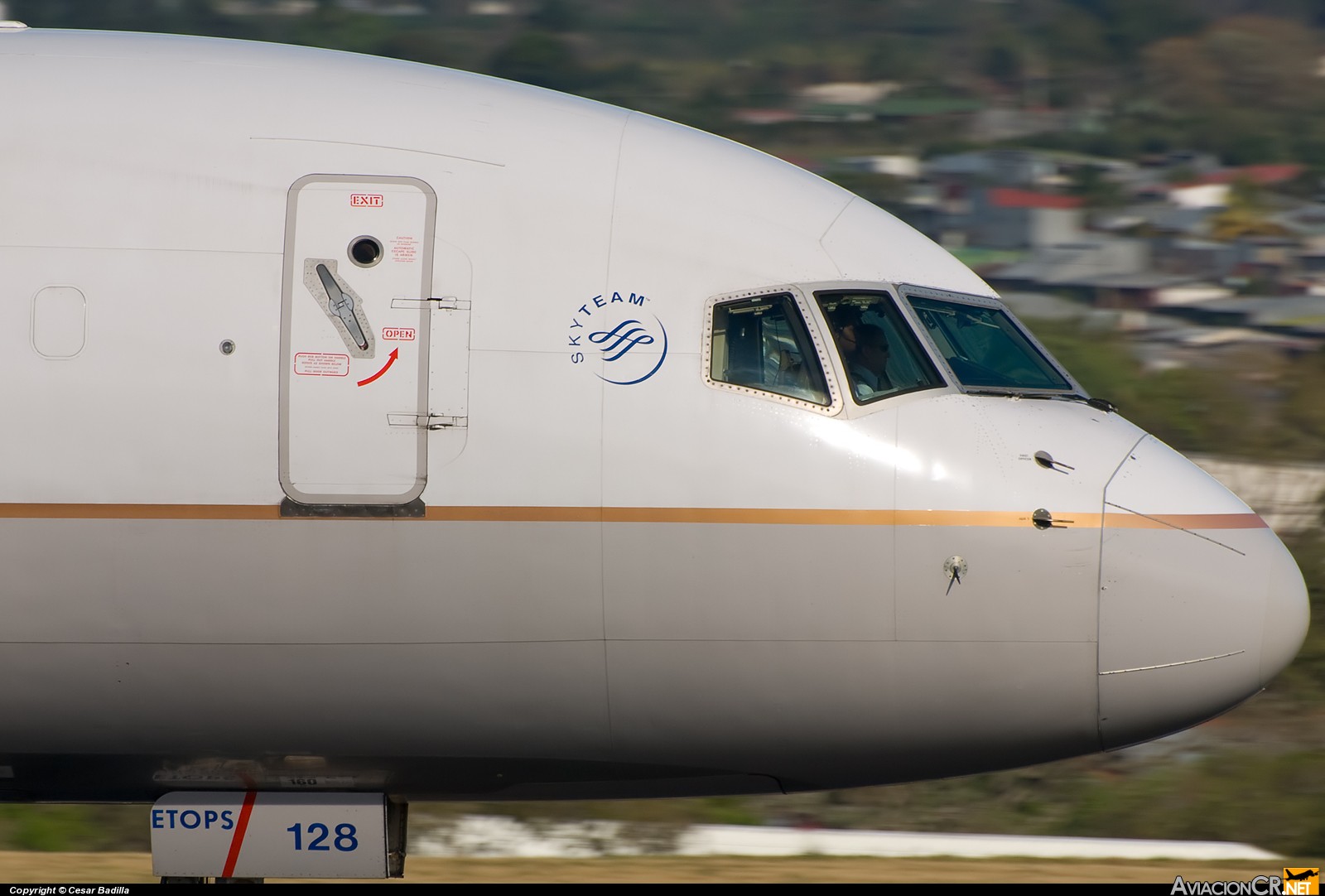 N17128 - Boeing 757-224 - Continental Airlines