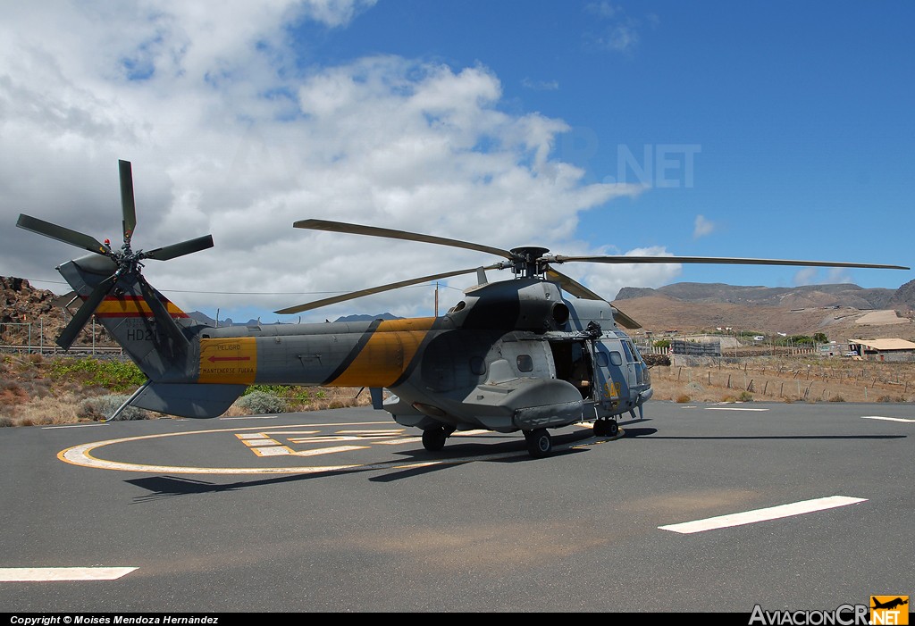 HD.21-4 - Aerospatiale AS 332B Super Puma - Ejercito del Aire de España