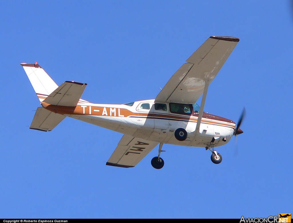 TI-AML - Cessna 206 - TACSA