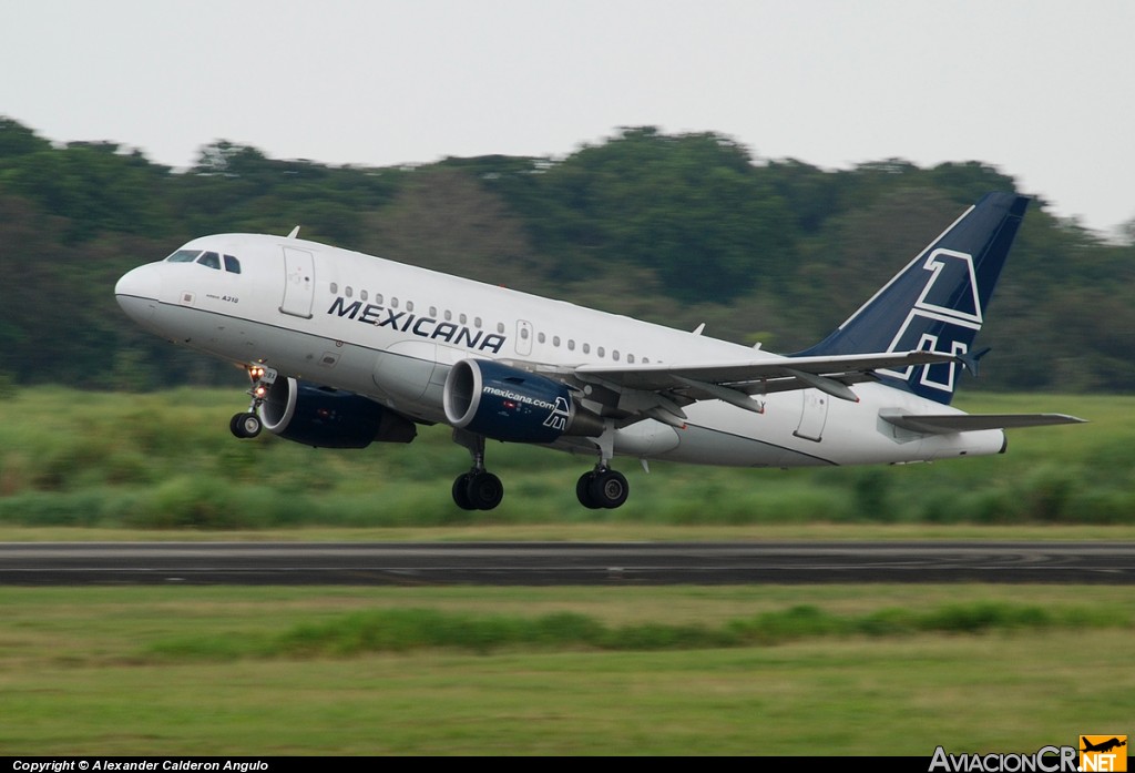 XA-UBX - Airbus A318-111 - Mexicana