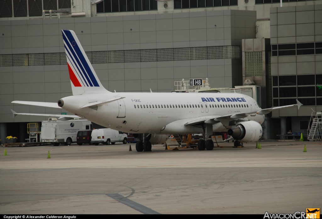 F-GKXC - Airbus A320-214 - Air France