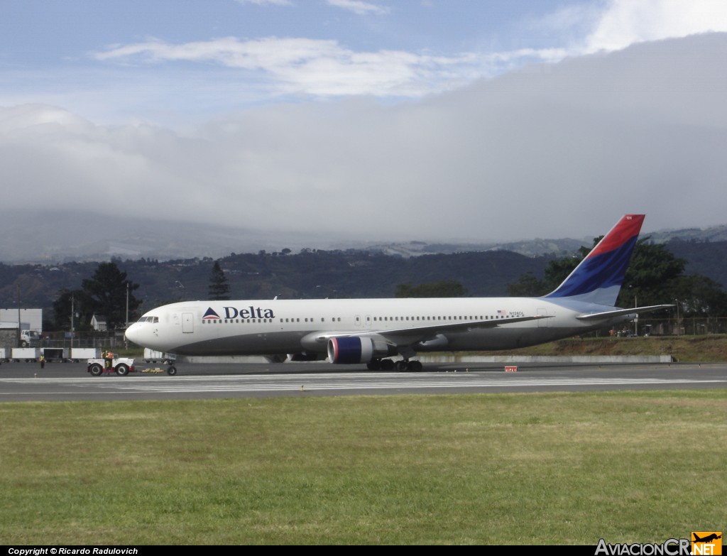 N126DL - Boeing 767-332 - Delta Air Lines