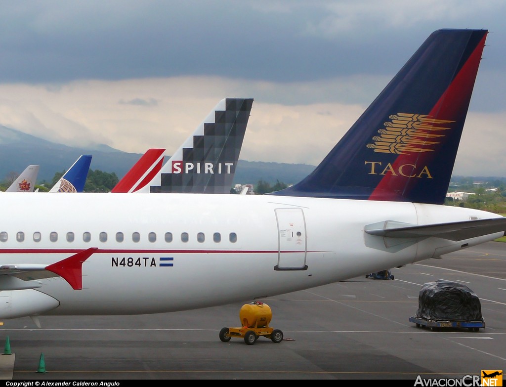 N484TA - Airbus A320-233 - TACA