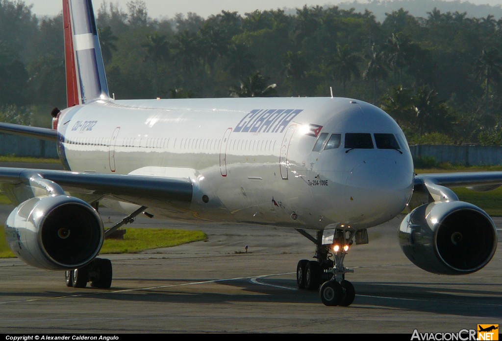 CU-T1702 - Tupolev Tu-204-100 - Cubana de Aviación