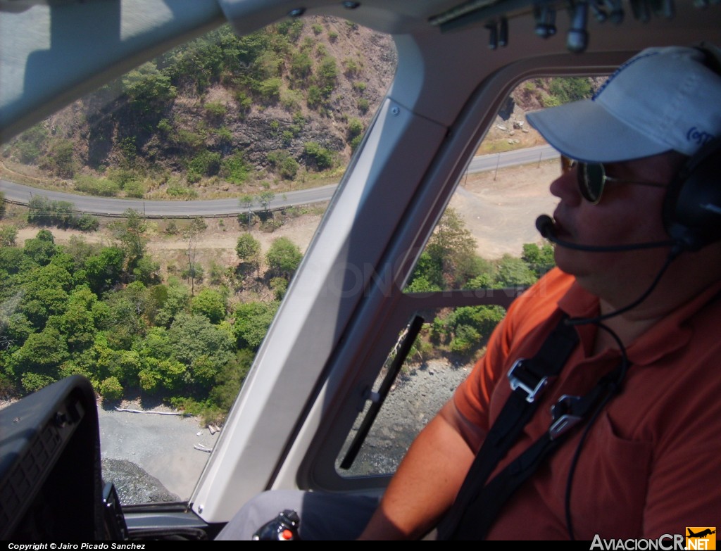 TI-AZJ - Bell 407 - Aerobell