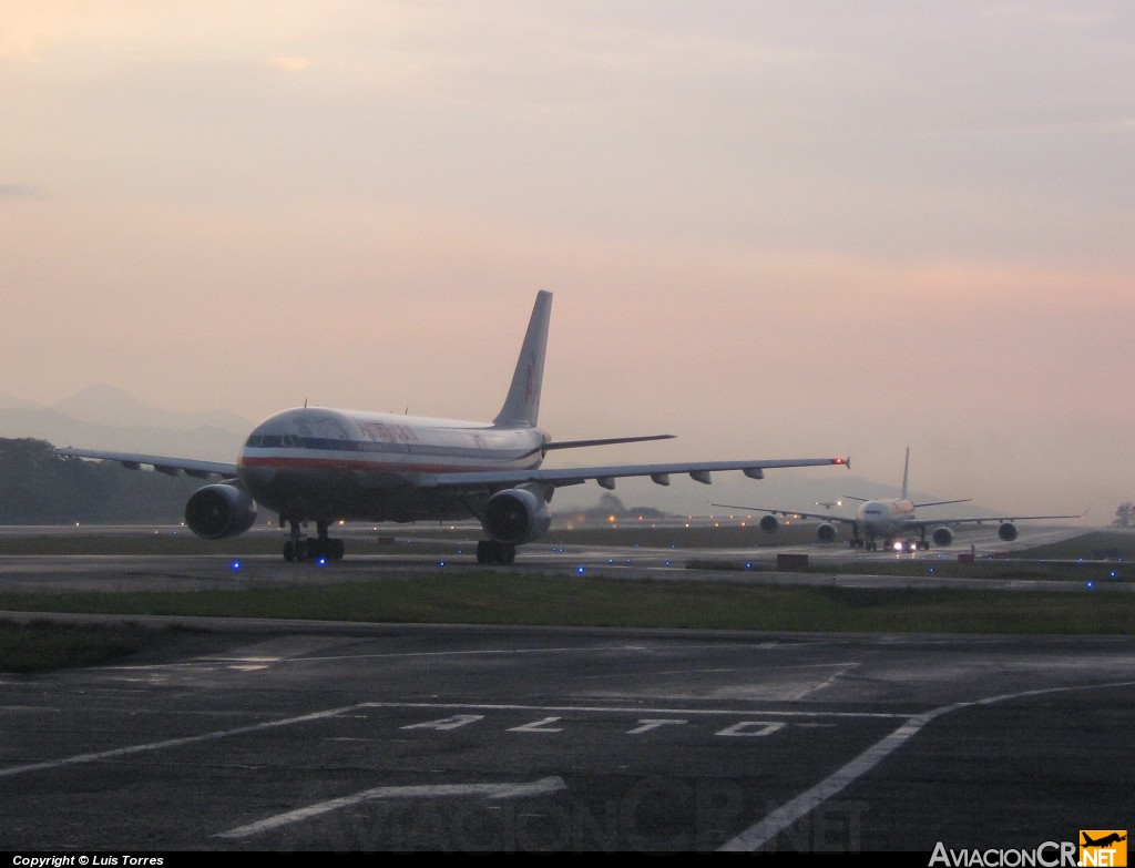 N91050 - Airbus A300B4-605R - American Airlines