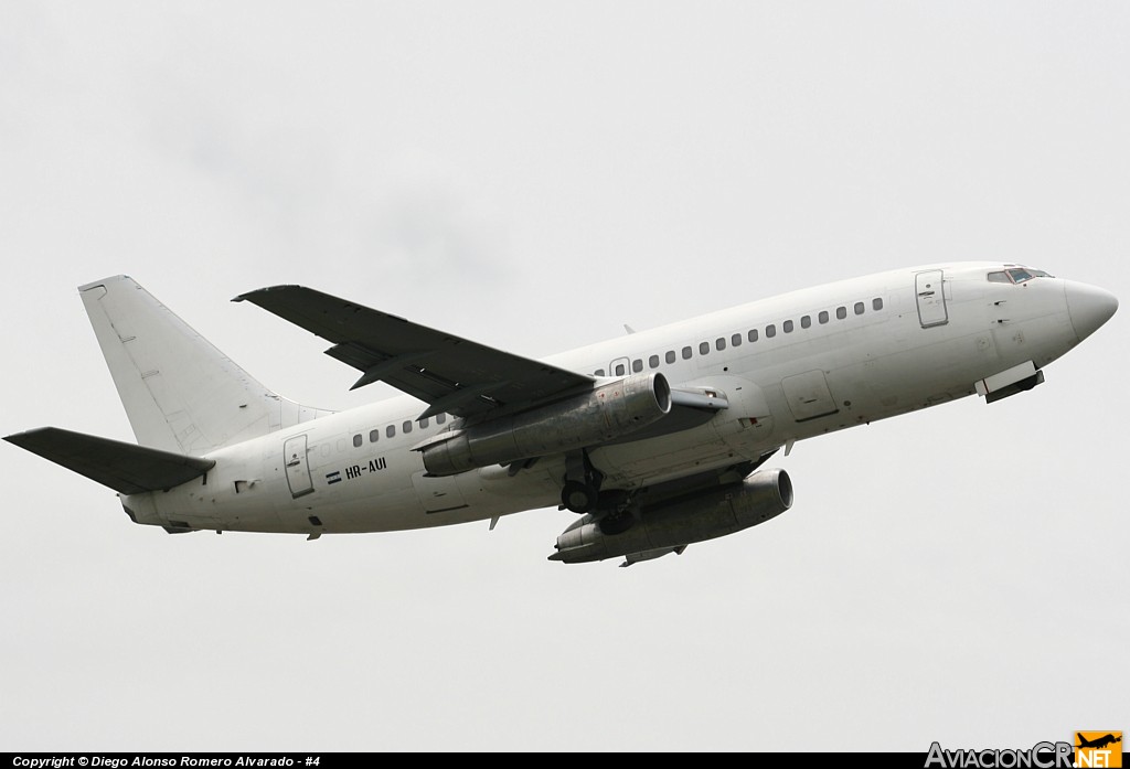 HR-AUI - Boeing 737-291/Adv - Atlantic Airlines de Honduras.