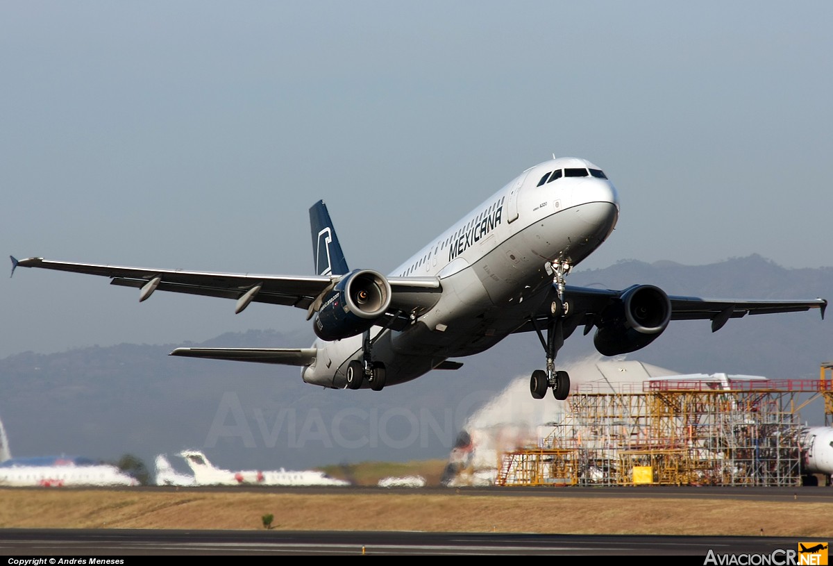 N405MX - Airbus A320-231 - Mexicana
