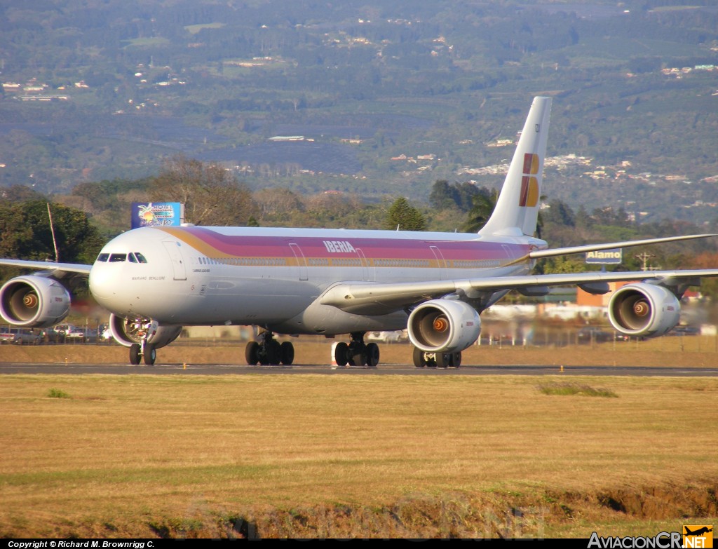 EC-IZX - Airbus A340-642 - Iberia