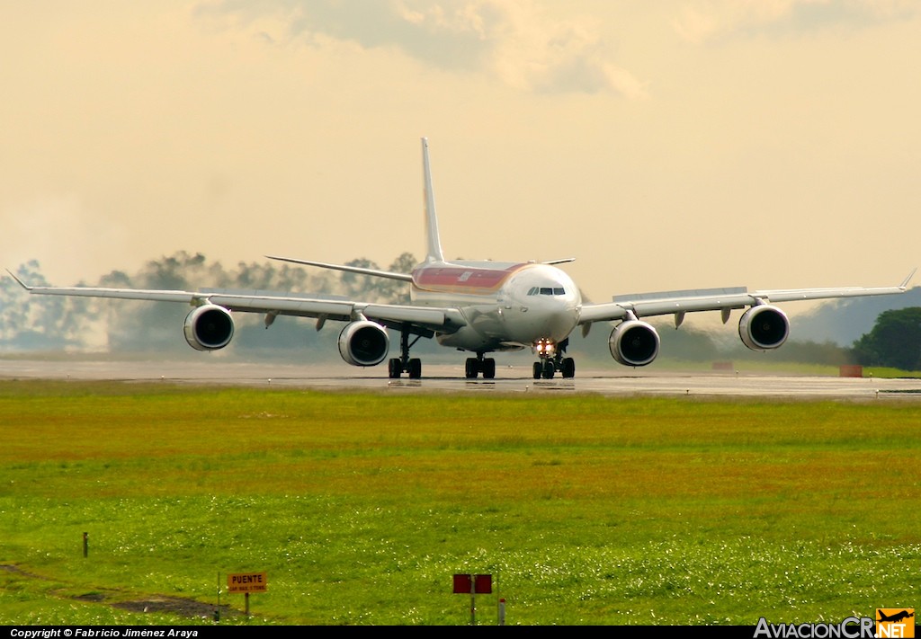 EC-IZY - Airbus A340-642 - Iberia