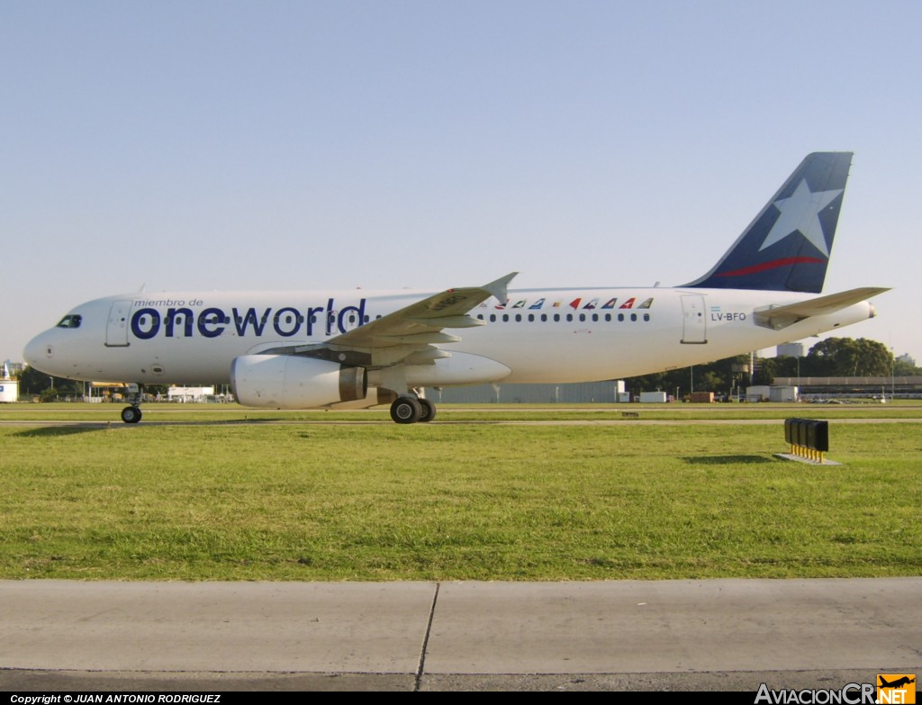 LV-BFO - Airbus A320-233 - LAN Argentina