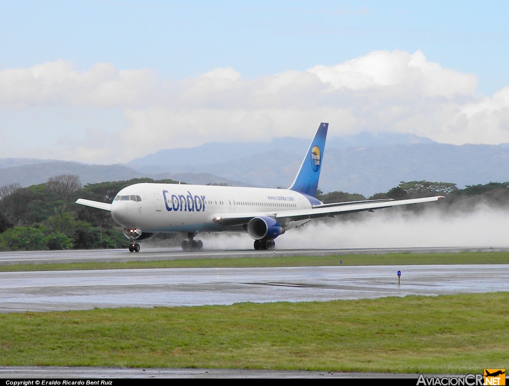D-ABUZ - Boeing 767-330(ER) - Condor