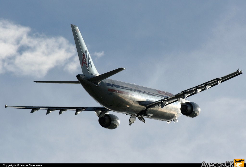 N70072 - Airbus A300B4-605R - American Airlines