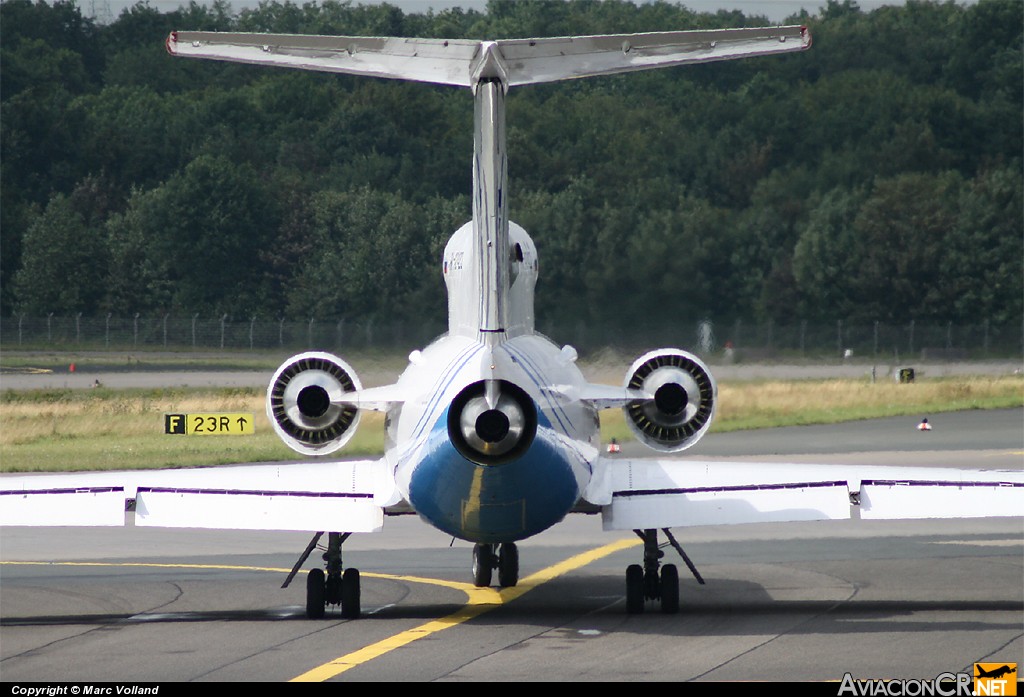 RA-42423 - Yakovlev Yak-42D - Centre - Avia